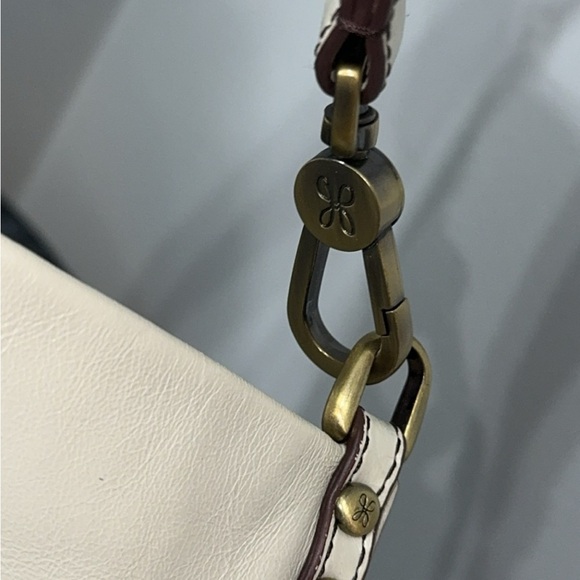 HOBO Flare Shoulder Bag in Latte 100% Genuine Leather Handbag AUTHENTIC - Picture 4 of 12